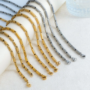 Niche Stainless Steel Bamboo Link Necklace For Unisex 18K Gold Plated Textured Cylindrical Chain Minimalist Jewelry Accessories