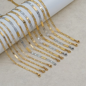 Collana Minimalista in Acciaio Inossidabile per Uomo Donna Placcata Oro 18K Catena Geometrica con Cuore e Scorpione Gioielli