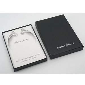 Minimalistische Schwarze Schmuck Geschenkschachtel Aus Pappe Für Halsketten Ohrringe Mit Engel Flügel Karte Und Fashion Jewelry Druck