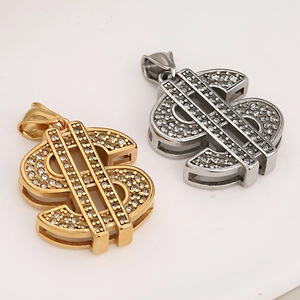 Colgantes hip hop de signo de dólar en oro y plata con pedrería sobre fondo blanco