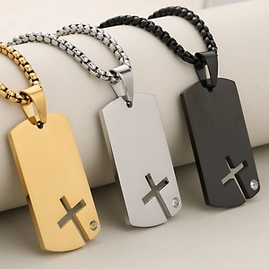 Colliers homme plaque croix en acier inoxydable or, argent et noir avec chaîne box