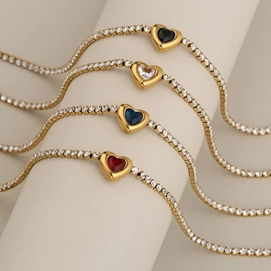 Pulseras tenis de corazón bañadas en oro con pedrería de cristal en cuatro colores