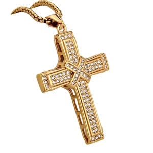 Luxe gouden roestvrijstalen kruisketting met fonkelende kristallen aan een boxketting