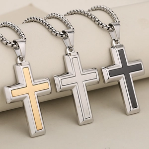 Collane con pendente a croce in acciaio inossidabile bicolore oro, argento e nero