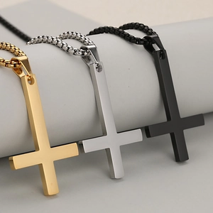 Hip hop omgekeerde kruis hanger kettingen in goud zilver en zwart met box ketting