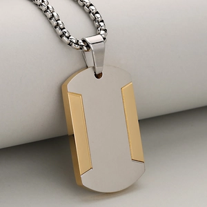 Collana con Pendente a Piastrina Militare in Acciaio Inossidabile da Uomo Piastra Quadrata Geometrica Bicolore Oro Argento Nero