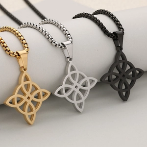 Dreiteiliges Set keltische Knoten Halsketten aus Edelstahl in Gold, Silber und Schwarz
