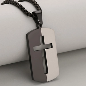 Collana moda con ciondolo a croce cava stile targhetta militare con catena nera
