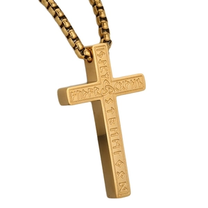 Pendentif croix boussole viking dorée en acier inoxydable avec une chaîne box