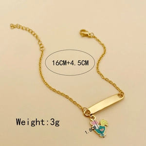 Bracelet en acier titane doré avec pendentif coq en émail coloré et plaque d'identification