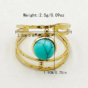 Détail de la bague bohème dorée avec turquoise montrant les dimensions et le poids