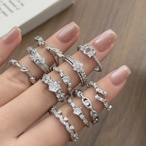 Elegant Copper Zirconia Open Adjustable Ring For Women Luxury Leaf Star Starry Design Fashion Finger Jewelry Party Accessories