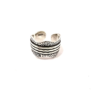 Retro multi-layer wavy open ring in vintage S925 silver with dotted pattern design