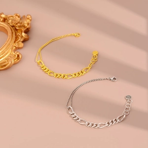 Zweifarbige Halsketten in Gold und S925 Silber mit minimalistischem Figaro-Glieder-Design