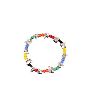Handgefertigtes Regenbogenperlen-Armband mit bunten Facettenperlen und Silberakzenten