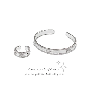 Ensemble de Bijoux Bracelet Et Bague Étoile à Huit Branches en Zircone pour Femmes Plaqué Argent Bracelet Jonc Strass
