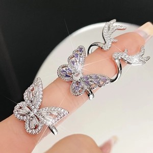 Bague papillon de luxe en argent avec des cristaux de zircon violets et blancs