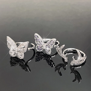 Bague Ouverte de Luxe en Cuivre avec Zircone Papillon Bois de Cerf Élégante Ajustable Argentée Bijoux de Mode Femme