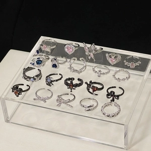Verstellbare Ringe-Set mit rosa Schleife, Schmetterling und bunten Edelsteinen in Silber und Schwarz