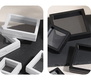 Caja de exhibición de película PE con detalle de apertura táctil para joyería