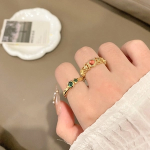 Onregelmatige gouden ringenset met roze en groene zirkoon edelstenen voor dames