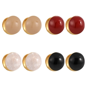 Minimalistisches vergoldetes Edelstahl-Ohrstecker-Set in Rot, Schwarz, Rosa und Kaffee