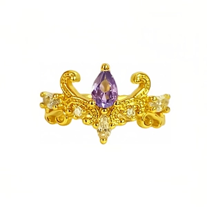Bague couronne dorée vintage avec pierre violette en poire et zircons blancs