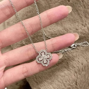 Juego de Collar y Pendientes de Trébol de Cuatro Hojas de Plata de Ley 925 Colgante de Strass Joyería Elegante Accesorios para Mujer Regalo