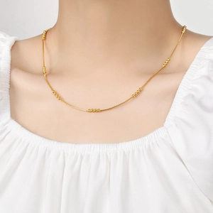 Elegante 24K vergulde kralenketting voor dames met minimalistisch M-sluiting ontwerp