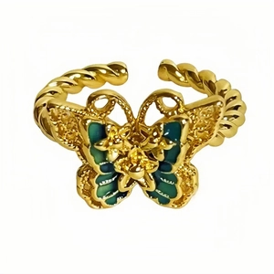 Vintage Goldring mit grünem Emaille-Schmetterling und gedrehtem Band für Frauen