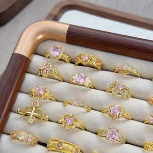 Anello in Rame Placcato Oro Vintage per Donna Anello con Cuore in Zirconia Rosa Ovale Geometrico Aperto Regolabile Gioielli Regalo