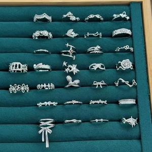 Semplice Anello Aperto in Rame e Zirconia Geometrico Regolabile Minimalista Tono Argento Anello di Moda per Donna Gioielli da Dito