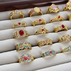 Anello smaltato in stile cinese vintage con motivi a zucca e nuvole dorate