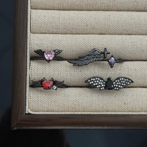 Gothic wings heart ring set with black plating and colorful zircon gemstones