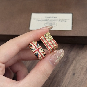 Vintage emaille ringen met Britse en Amerikaanse vlag en zirkonia in goudlook