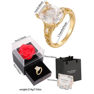Elegant gold ring with square zircon and floral engravings in a rose gift box set