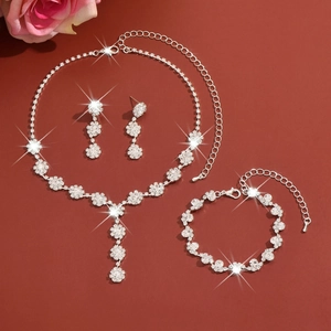 Elegant Y-shaped bridal jewelry set with sparkling rhinestones and floral necklace design