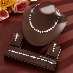 Elegant four-leaf clover jewelry set with sparkling crystals necklace and earrings