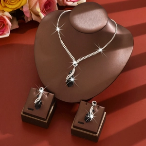 Elegant bridal jewelry set with black heart water drop pendants and sparkling crystals