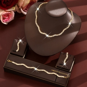 Luxury gold-plated double-layer rhinestone jewelry set with necklace bracelet and earrings
