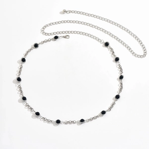 Chaîne de taille géométrique à perles noires minimaliste avec maillons argentés et fermoir