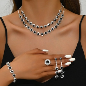 Elegant double-layer sunflower jewelry set with black gems and crystals for weddings