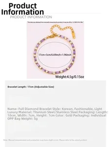 Gedetailleerde maatspecificaties van de gouden titanium armband met paarse zirkoonstenen