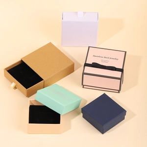 Boîtes cadeaux de bijoux multicolores avec ruban pour colliers et bagues de luxe