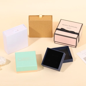 Coffrets cadeaux bijoux élégants avec rubans et mousse en plusieurs tons pastels