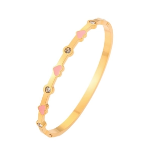 Bracciale rigido dorato in acciaio con cuori in smalto rosa e cristalli lucidi