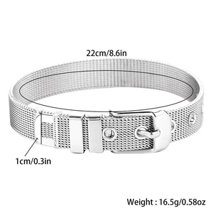 Bracelet en acier titane avec boucle réglable et finition argentée minimaliste
