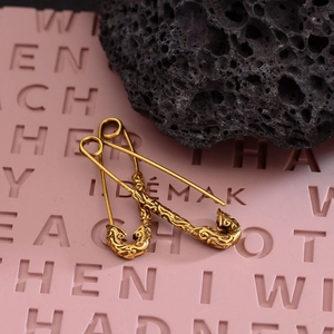 Neuer Chinesischer Stil Vintage Gold Sicherheitsnadel Ohrringe Brosche Dual Use Kupfer Relief Schnitzerei Blumenmuster Luxusschmuck Für Damen