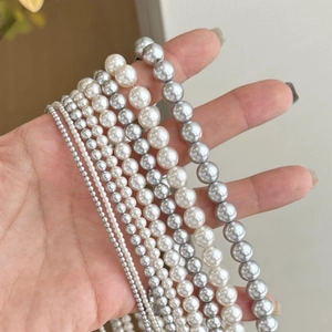 Collier de Künstliche Perles d'Imitation Rondes de Luxe Chaîne en Cuivre Minimaliste Ras du Cou Bijoux Pour Femmes Mariage Élégant