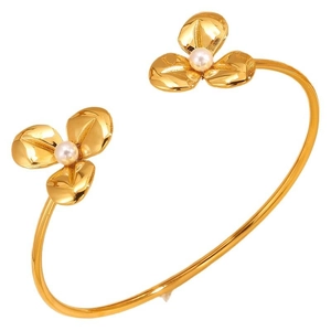 Gouden roestvrijstalen open armband met bloemmotieven en witte parels voor dames